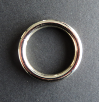  Ring 37 mm binnenmaat 27 mm nikkel verchroomd voor 2,5 cm breed band